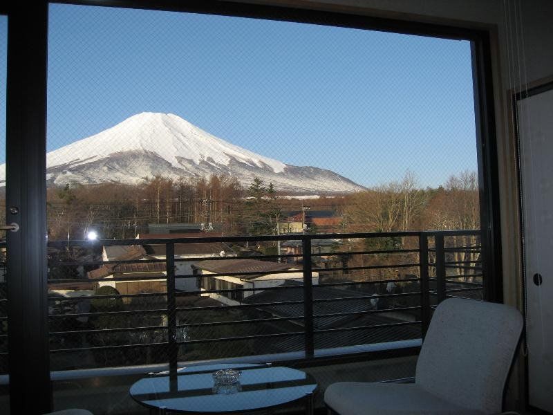 Fujishiyama no Miea n 室 個室 Souna 付 旅館 Imk ياماناكاكو المظهر الخارجي الصورة